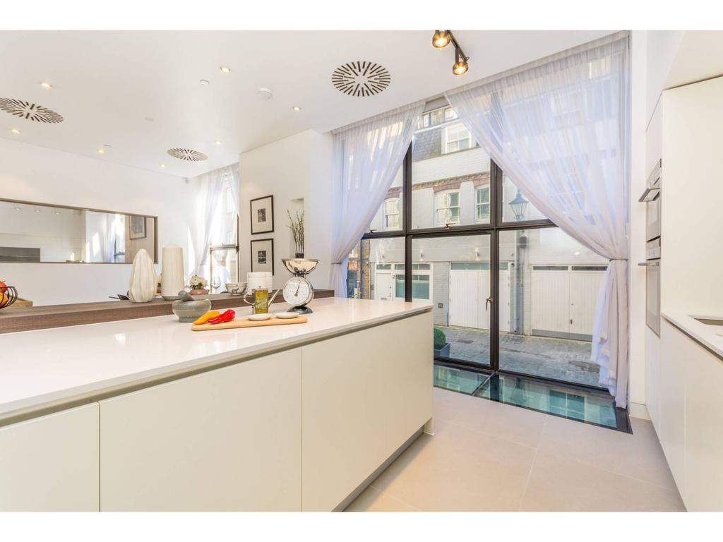 Urban Chic - Chiltern&baker